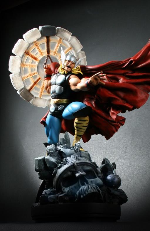 Bowen%20Full%20Size%20Statue%20-%20Thor%20Classic%20Action%200002