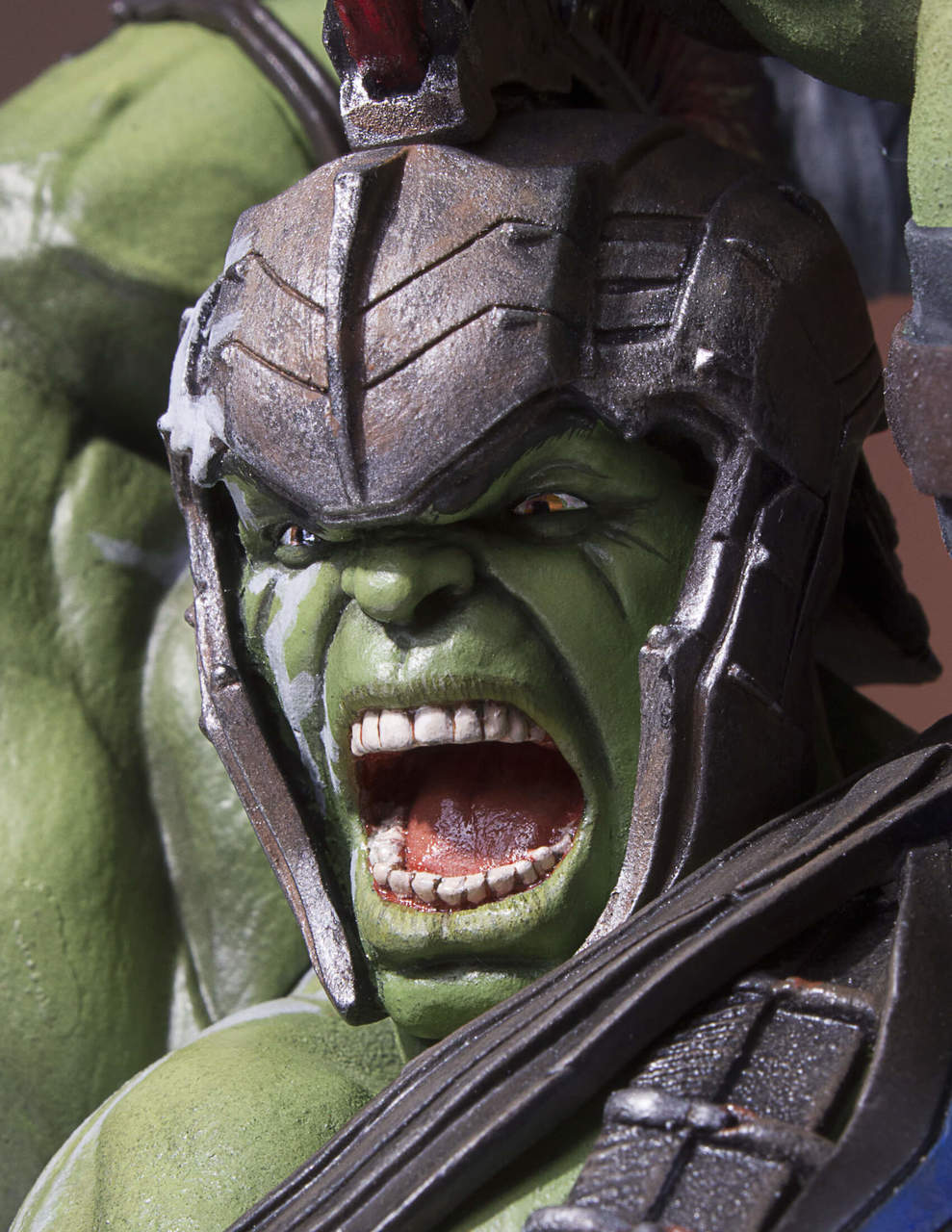 Gentle Giant Marvel Collectors Gallery Hulk Ragnarok Statue Movies Tv