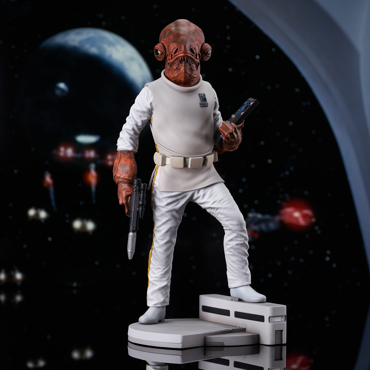 Gentle Giant Star Wars Return of the Jedi Admiral Ackbar 
